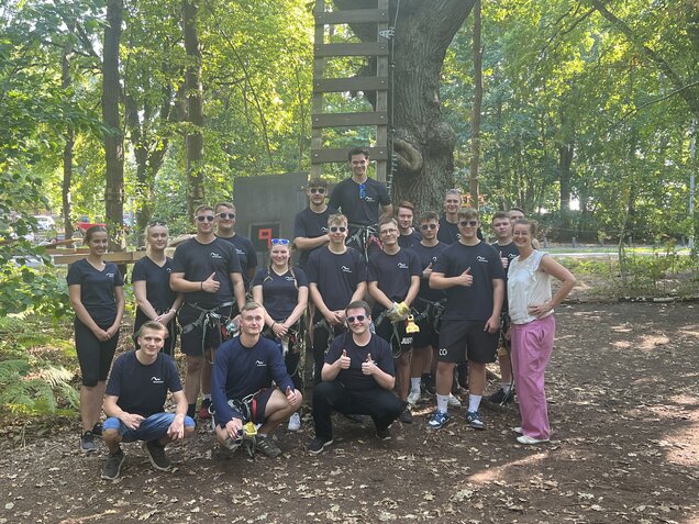 Gruppenfoto im Kletterwald