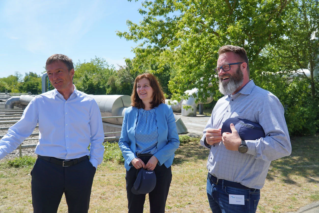 Gruppenfoto von der Geschäftsführung und Claus Ruhe Madsen